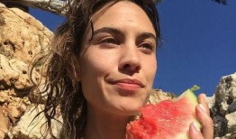 外国娱乐圈每日吃瓜,每日新鲜“瓜”事盘点