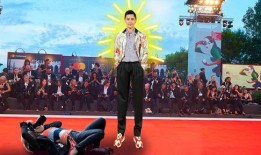 娱乐圈八卦爆料的男博主,揭秘明星背后的秘密与真相