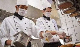 厨师爆料后厨视频,厨师亲曝真实后厨操作全过程